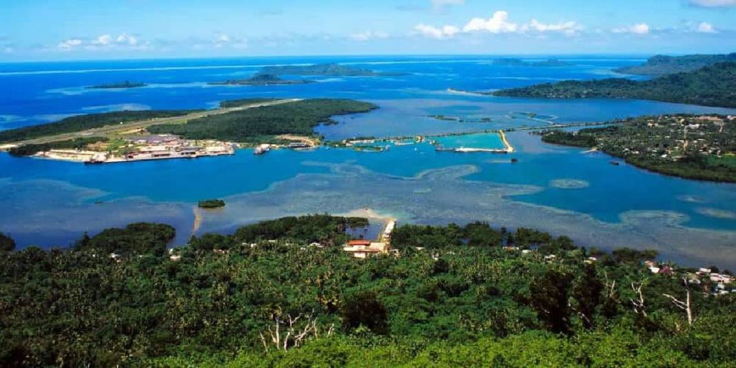 Hem vizesiz gidiliyor, hem dünyanın en güzel plajlarına sahip! Cennetin adresi: Mavi, yeşil ve beyaz burada buluşuyor 5